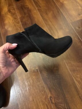 Minelli Black Suede Ankle Bootie with Side Zip